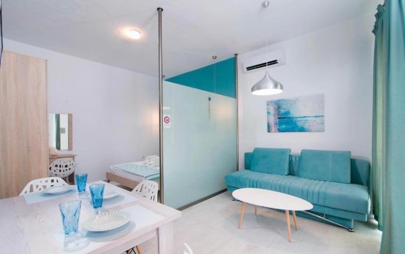 Lena Apartments 3 Potos Bagian luar foto
