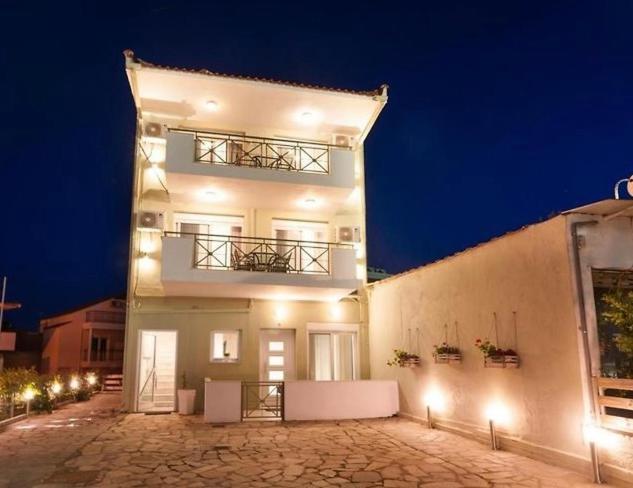 Lena Apartments 3 Potos Bagian luar foto
